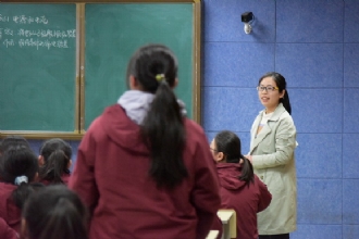 马陵中学|市直片高中物理青年教师优课评比活动在我校举行