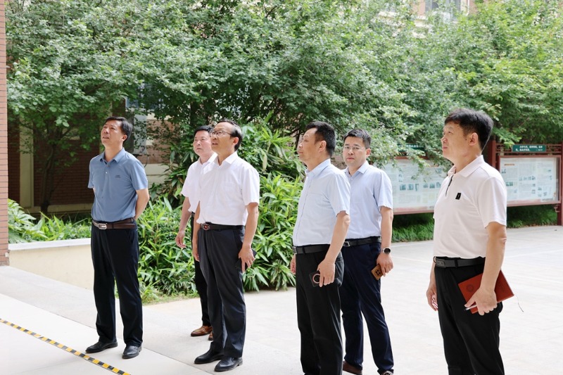 马陵中学｜南师附中宿迁分校领导莅临我校参观交流
